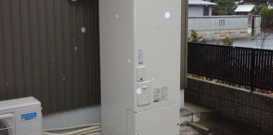 岐阜県羽島市N様邸　エコキュート設置工事